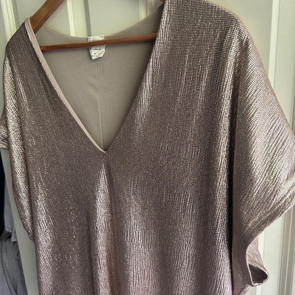 Gold shimmery size M V-Neck Tunic mini dress. So flattering and beautiful - Picture 2 of 10